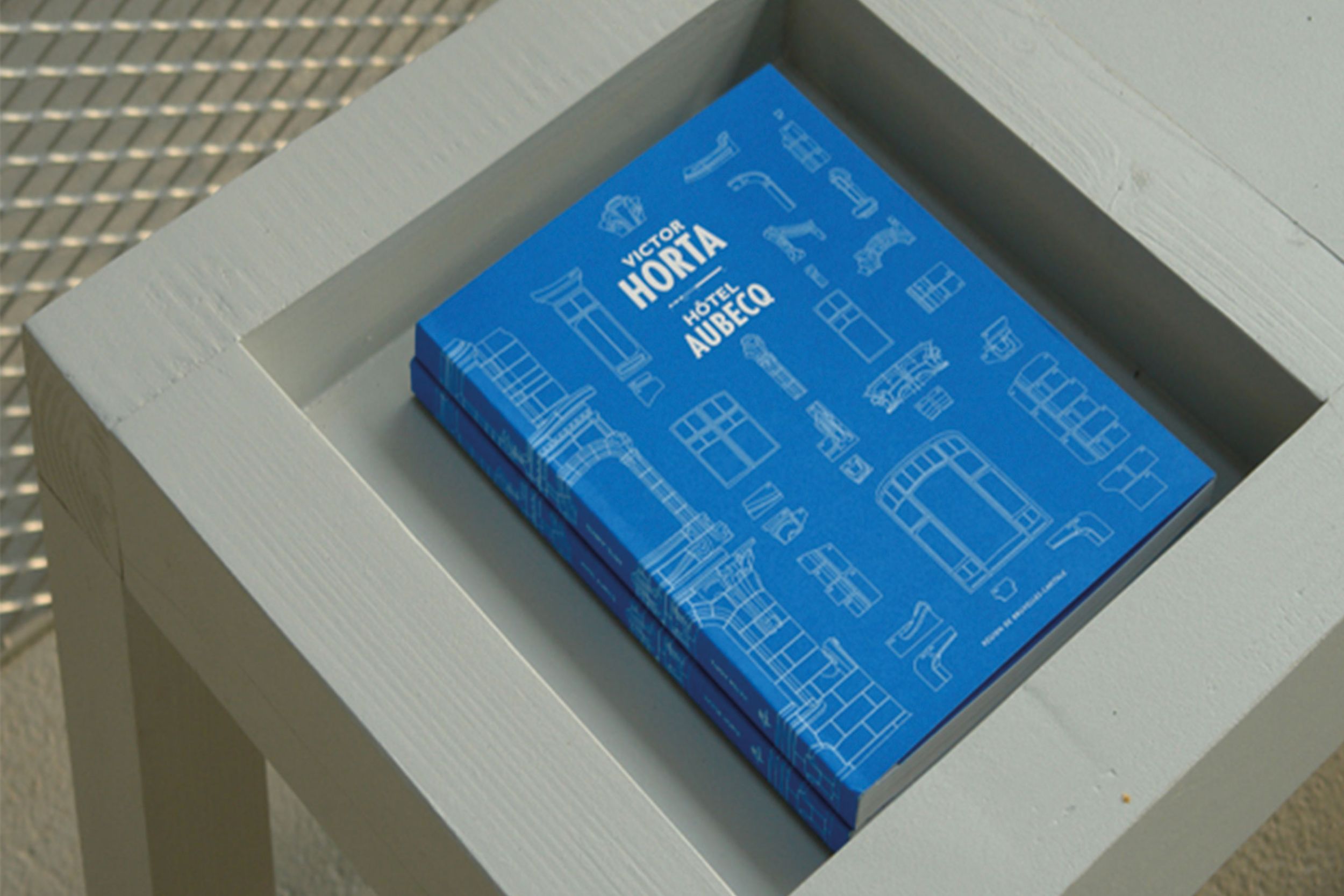 123.V+.HORTA.Photo-livre-Light